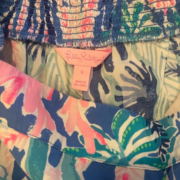 Lily Pulitzer scalloped shorts - Picture 3 of 3